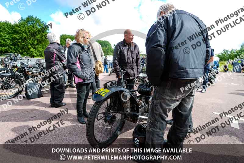 Vintage motorcycle club;eventdigitalimages;no limits trackdays;peter wileman photography;vintage motocycles;vmcc banbury run photographs